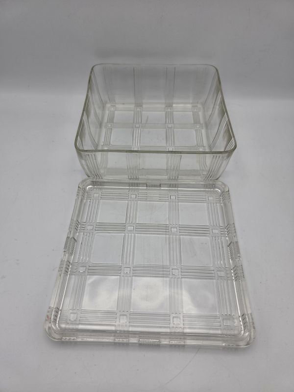 Depr. Era Glass Refrig Lidded Dish
