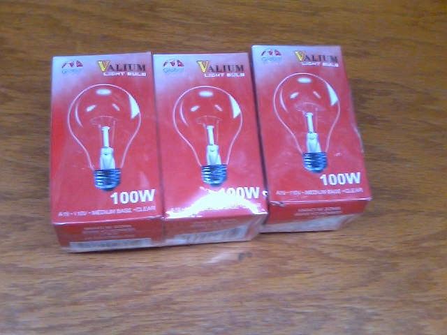 Light Bulb/ 3 pack incandescent