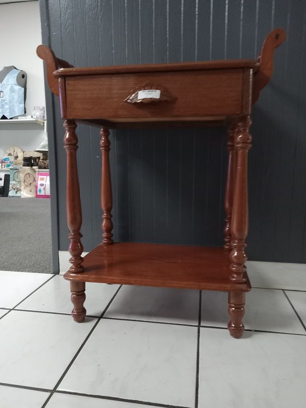 Serving Table