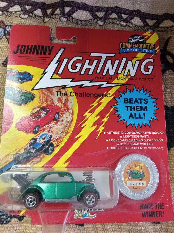 Johnny Lightning Bug Bomb