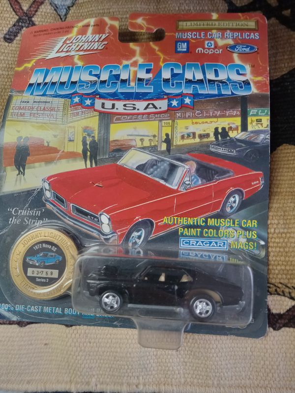 Johnny Lightning Muscle Cars 1972 Nova SS