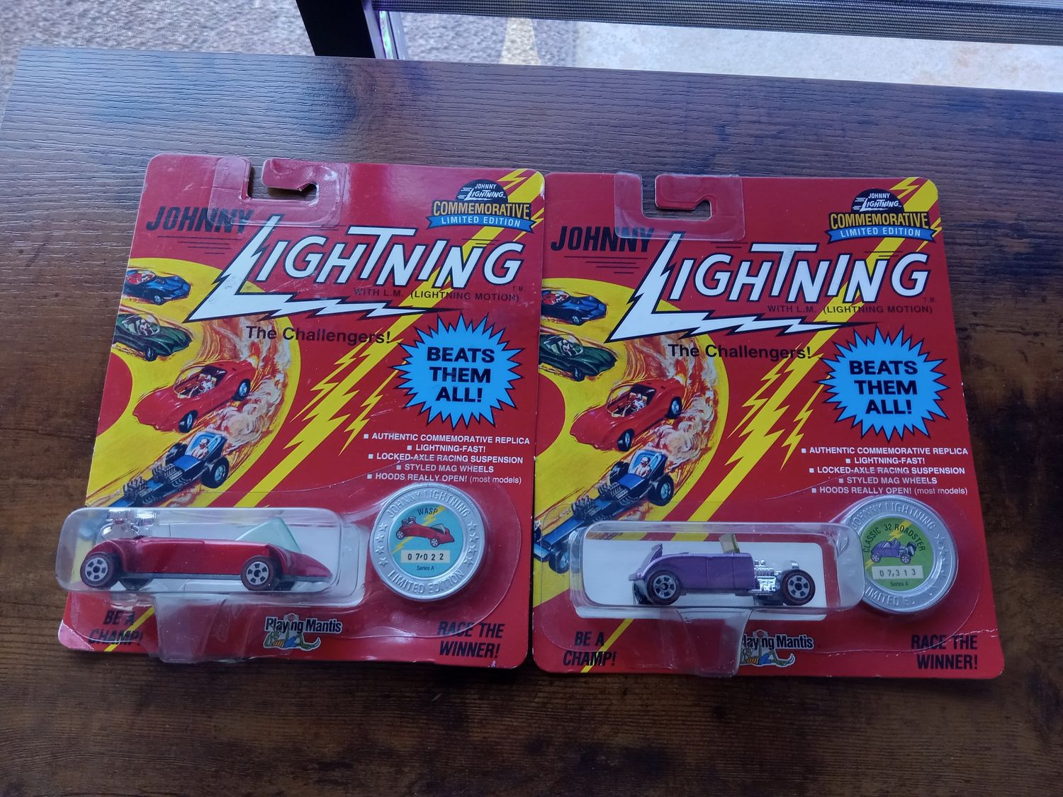 Johnny Lightning The Challengers!
