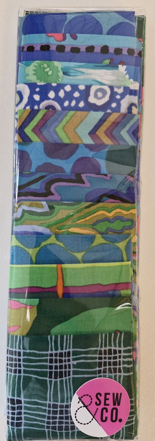 Summer at the Seaside Mini Jelly Roll | Kaffe Fassett | per roll