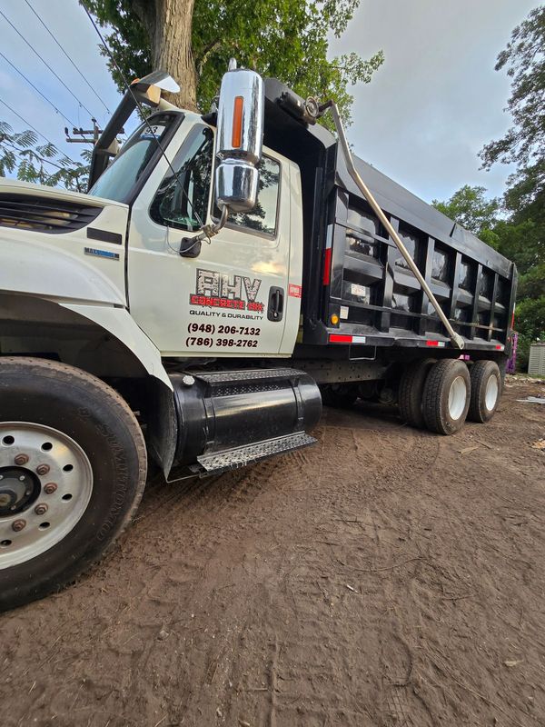 Dump Truck 10-14yrd, CDL, Diesel- PER LOAD