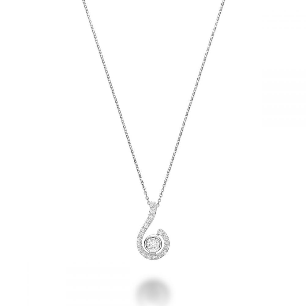 ​Diamond pendant necklace