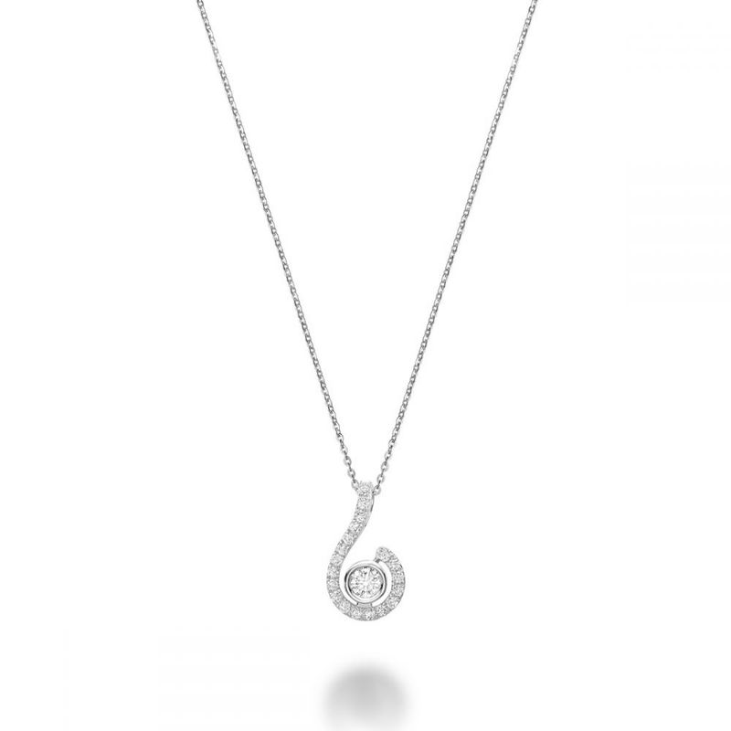 ​Diamond pendant necklace