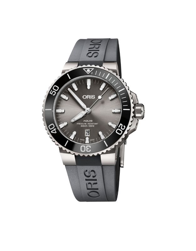 Oris Aquis Titanium Date
