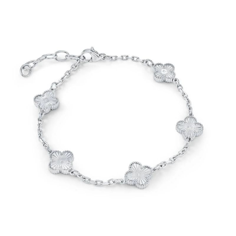Veloria Bracelet with Lucky Clover