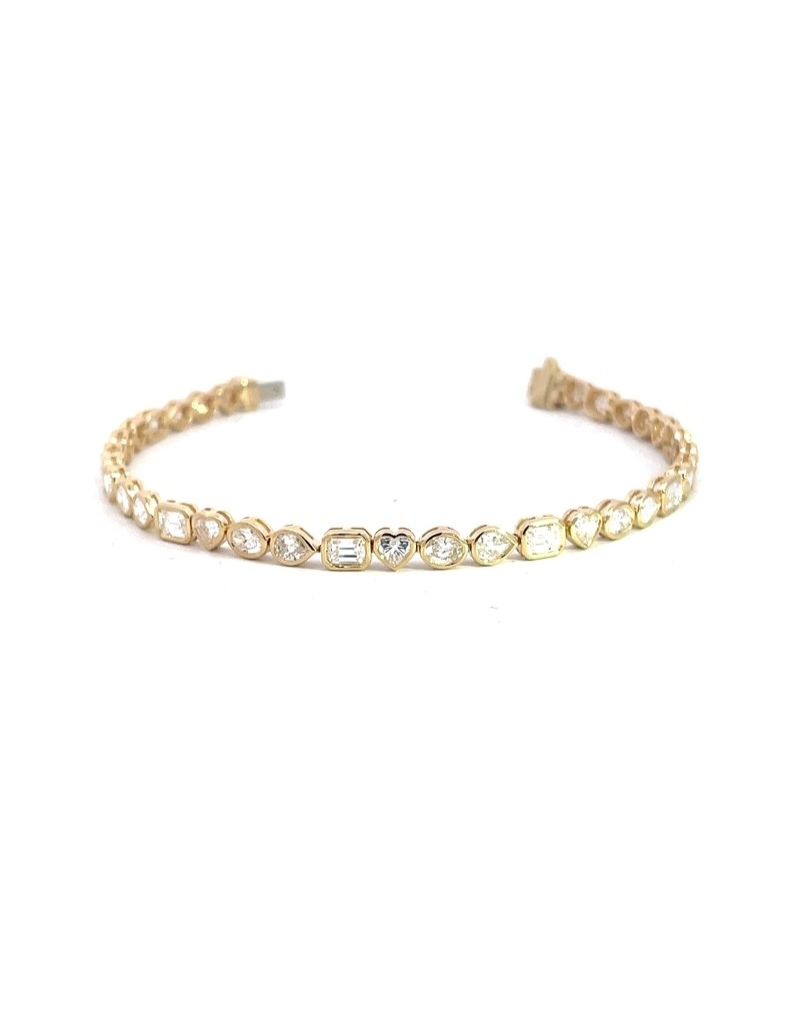 Tennis bracelet with lab-set diamonds