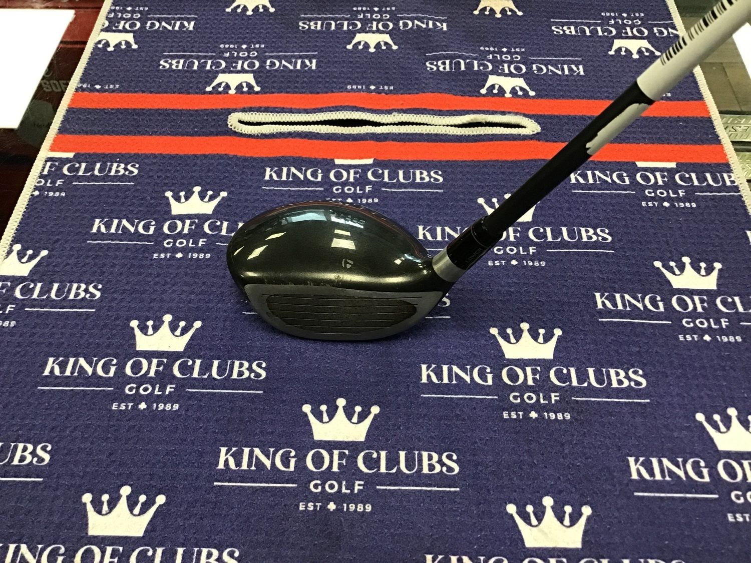 Used taylormade SLDR 3 wood  rh stiff