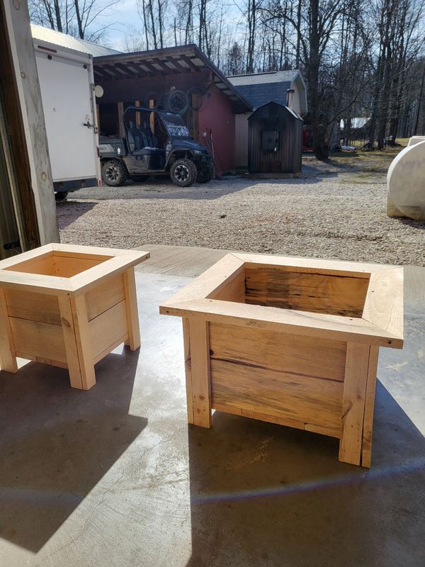 Wooden Pine Flower Pots