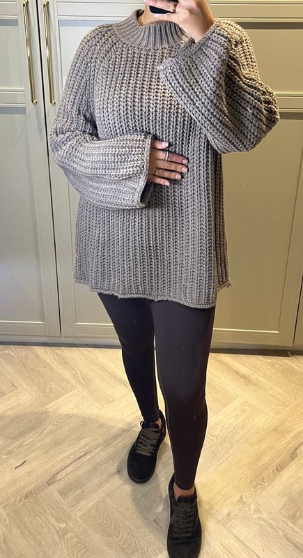 Taupe cozy top