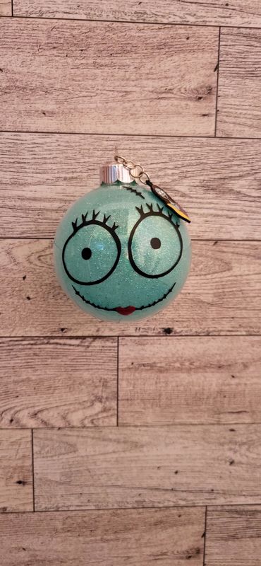 Ornaments- Individual-Sally w/charm