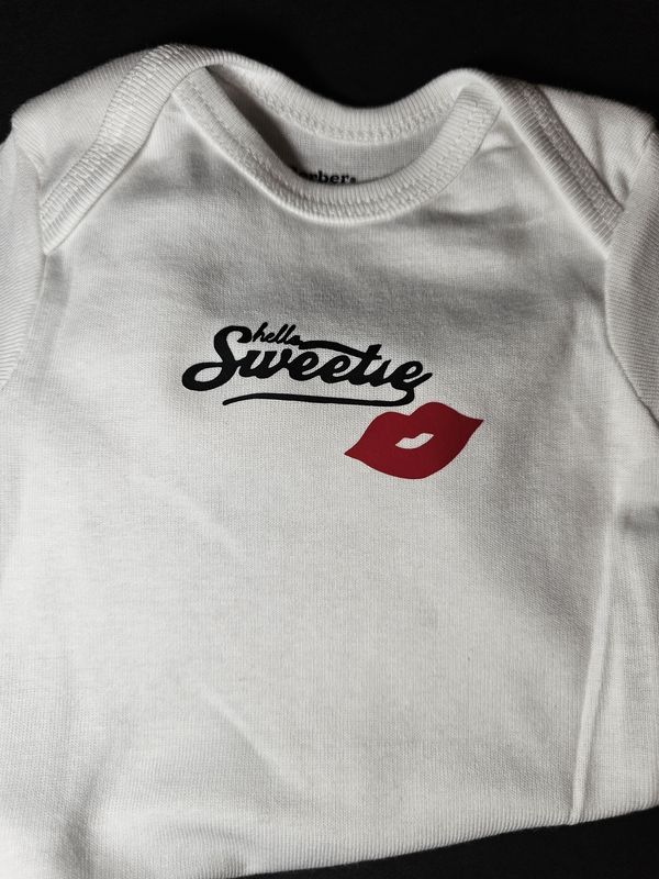 Onesies-Hello Sweetie