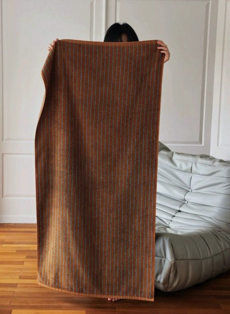 Ultra Soft Absorbent Retro Stripe Bath Towel, Size: Bath Towel - 140 * 70cm, Style: Brown &amp; Blue