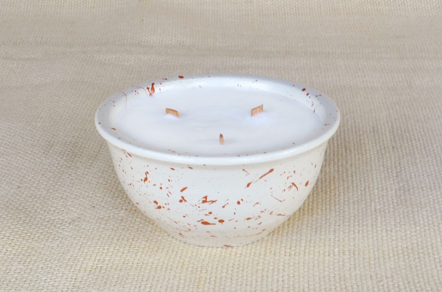 Hand-Painted Terracota Soy-Coconut Candle, 7.5 oz, available in 4 Fragrances/Colors