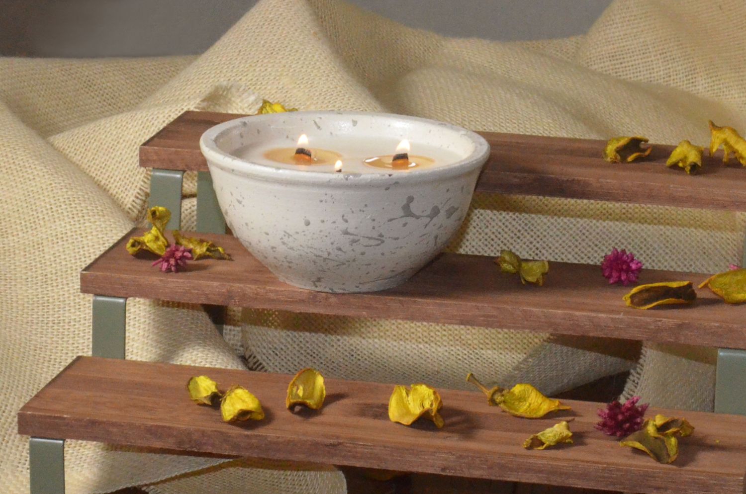 Hand-Painted Terracota Soy-Coconut Candle, 7.5 oz, available in 4 Fragrances/Colors