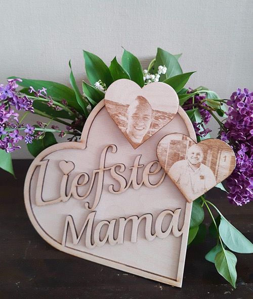 Houten fotohart “Liefste Mama” met foto’s