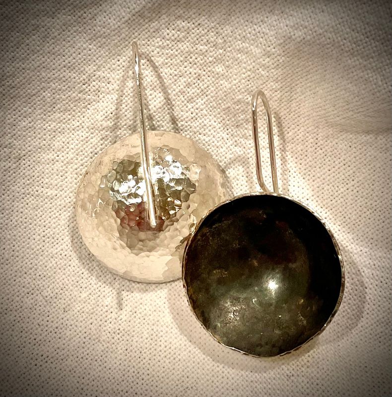 Ohrhänger mit großen Silberschalen