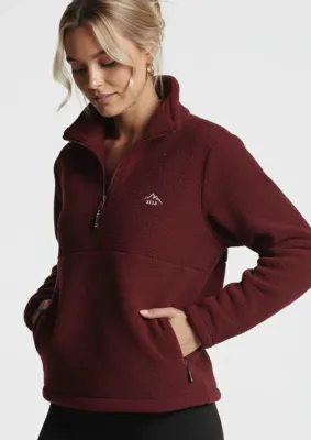 The Peak Fleece In Cherry