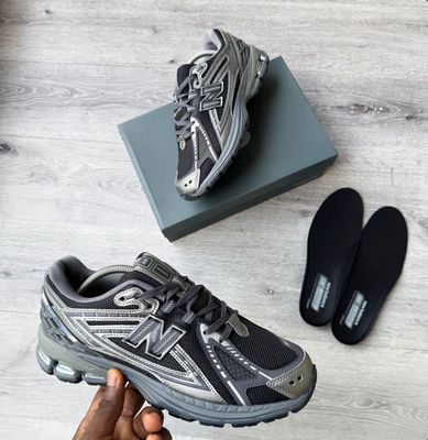 New Balance 1906R Black/Grey