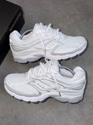 Saucony Omni 9 White