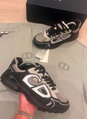 Men’s Dior B30