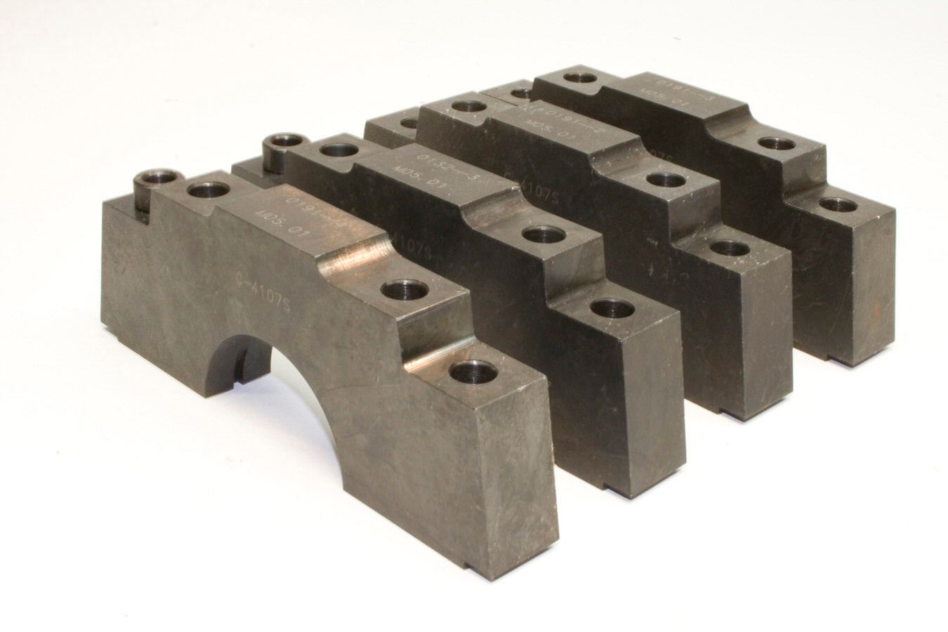 PRW INDUSTRIES, INC.Billet Main Caps Chevy 396-454 2 to 4-Bolt Conv
