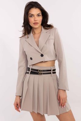 Short skirt