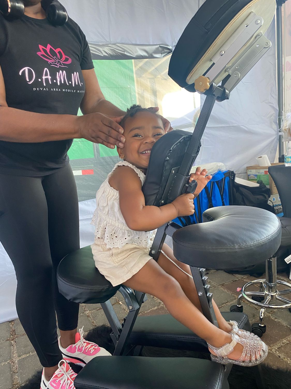 Giggle and Relax Chair Massage 10-mins