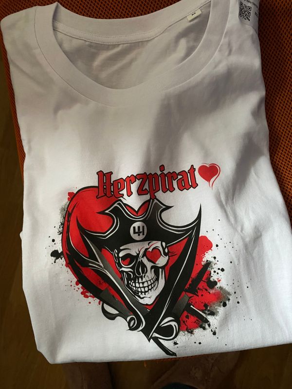 Lyane Hegemann HERZPIRAT T-Shirt