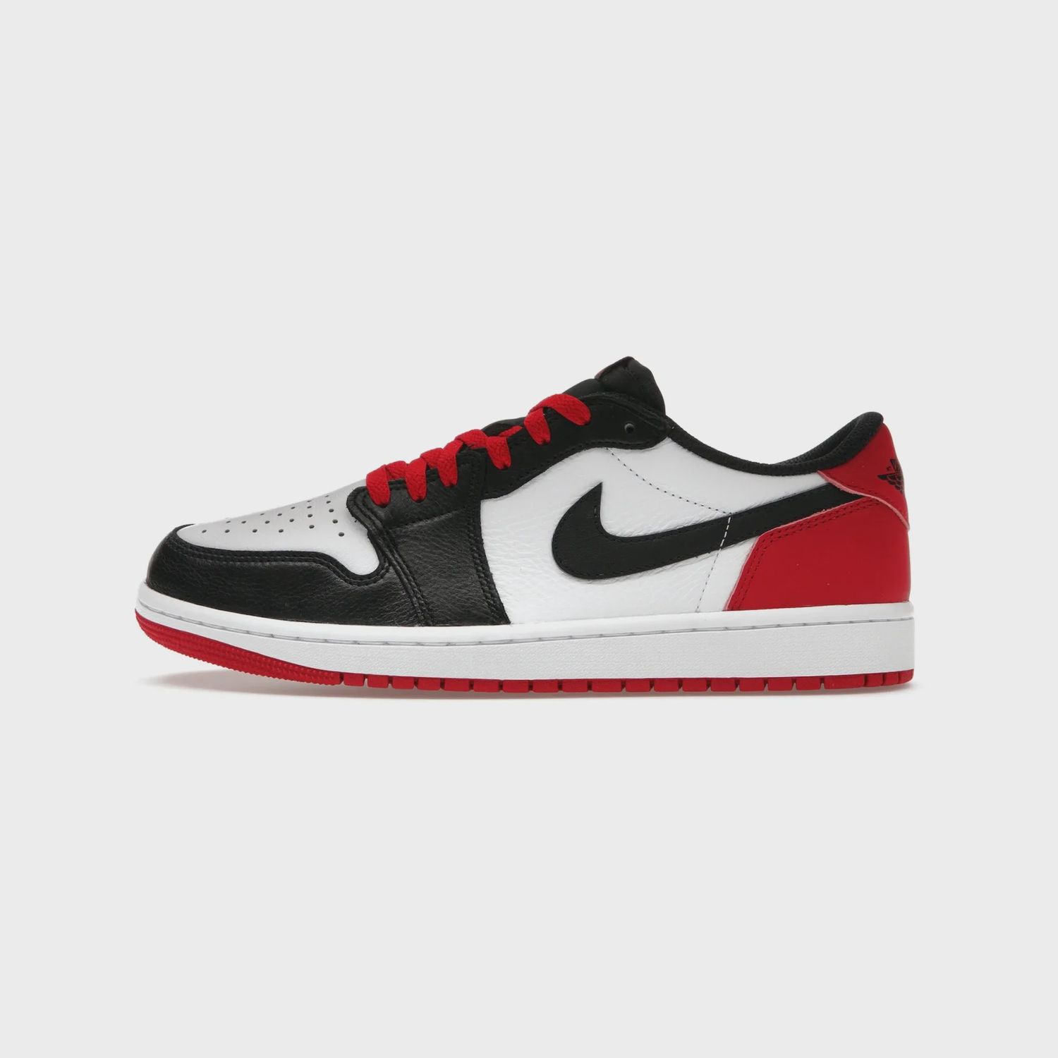 Jordan 1 Retro Low OG Black Toe (2023)