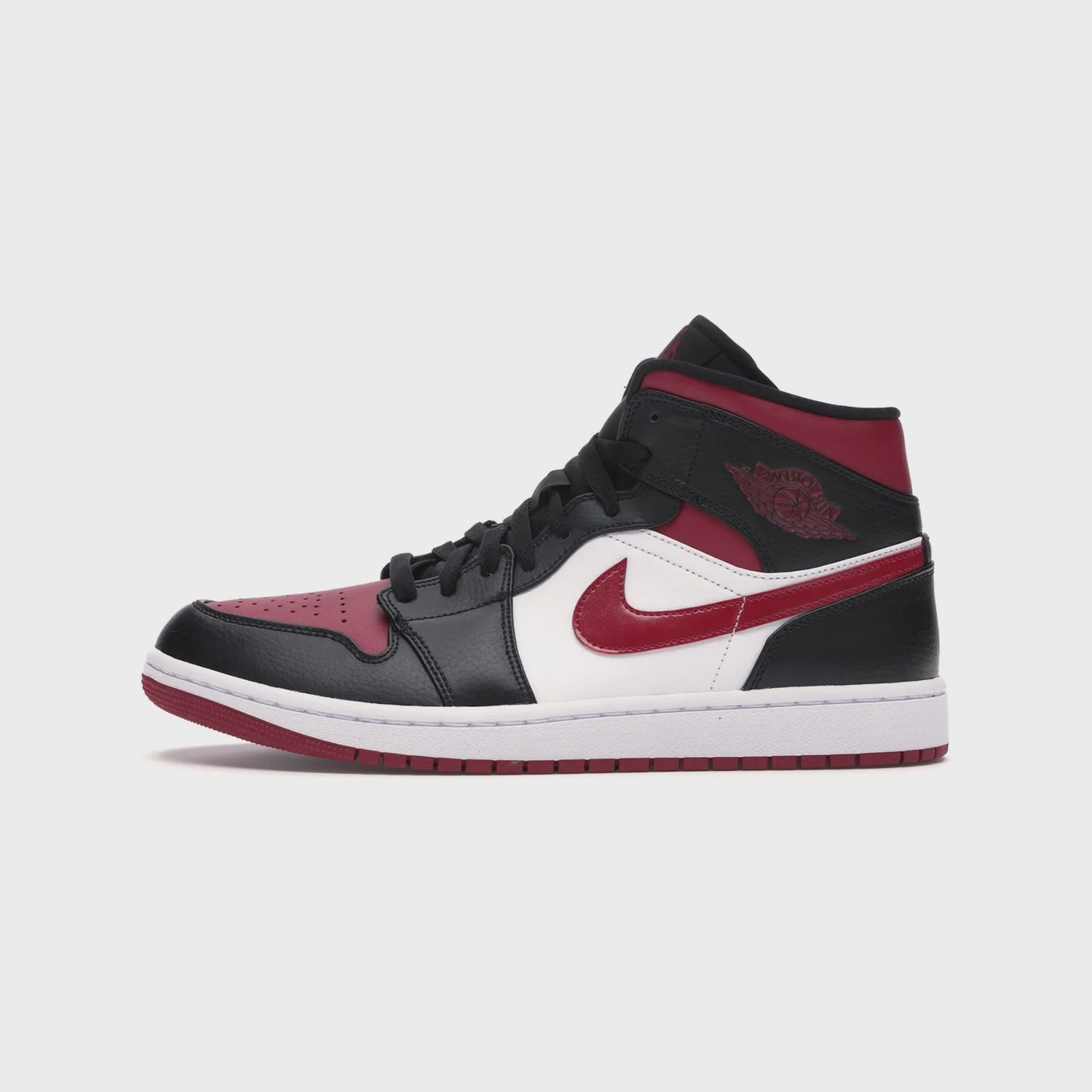 Jordan 1 Mid Bred Toe