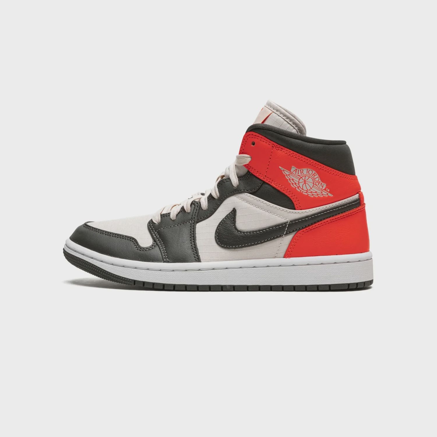 Jordan 1 Mid Newsprint Light Orewood Brown (Women&#39;s)