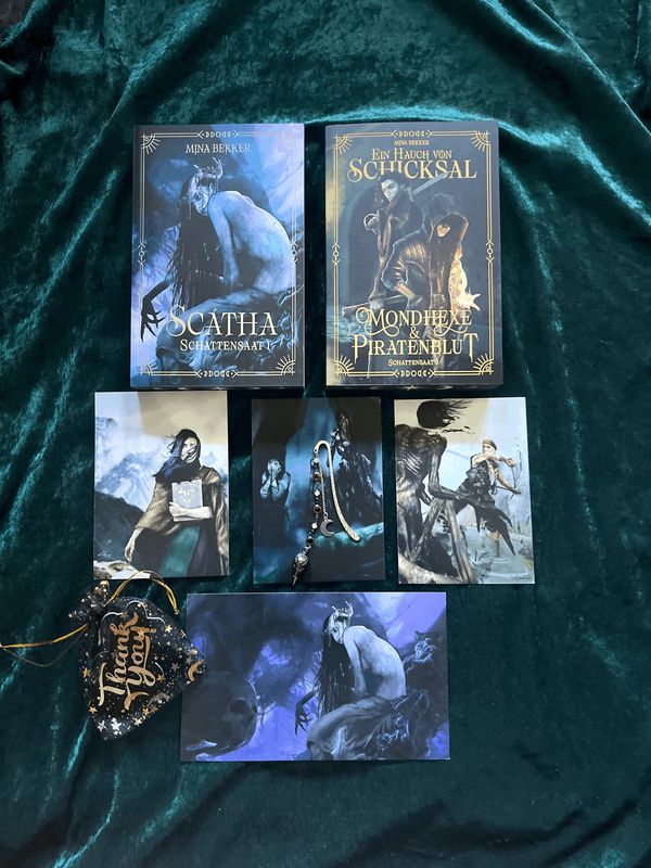 Messebundle: Scátha + Mondhexe & Piratenblut + Lesezeichen + Charakterkarten