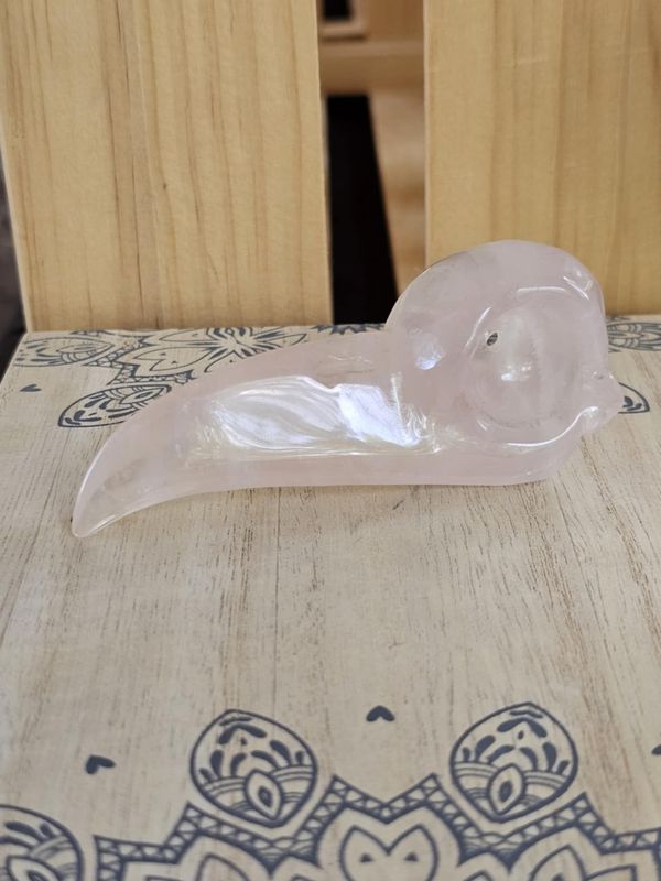 Raven Skull - Rose Quartz