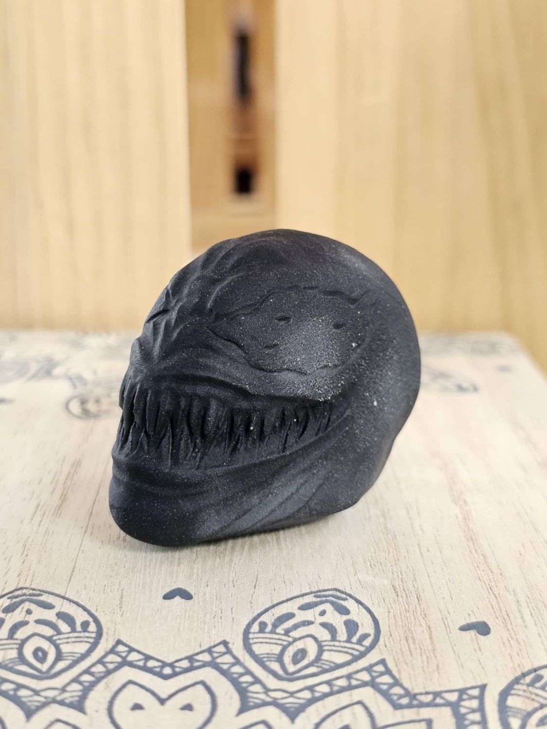 Venom Skull - Matte Obsidian