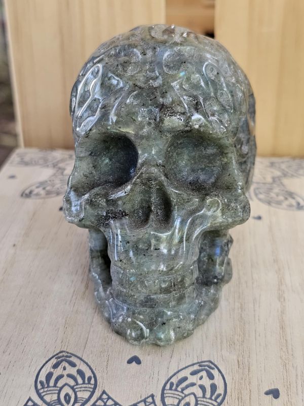 Skull - Labradorite