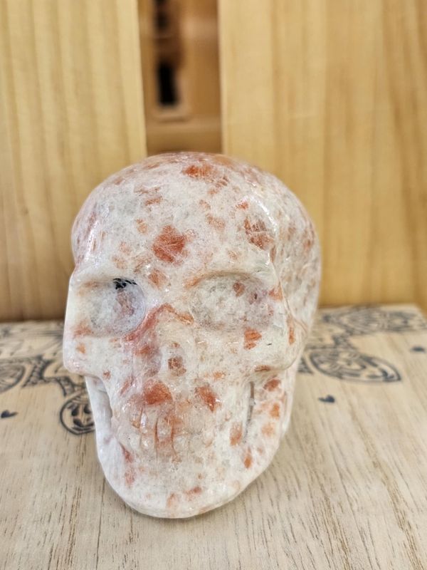 Skull - Sunstone