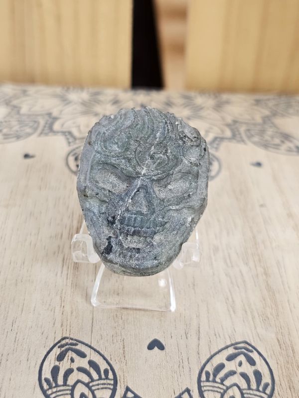 Flaming Skull with Stand - Matte Labradorite