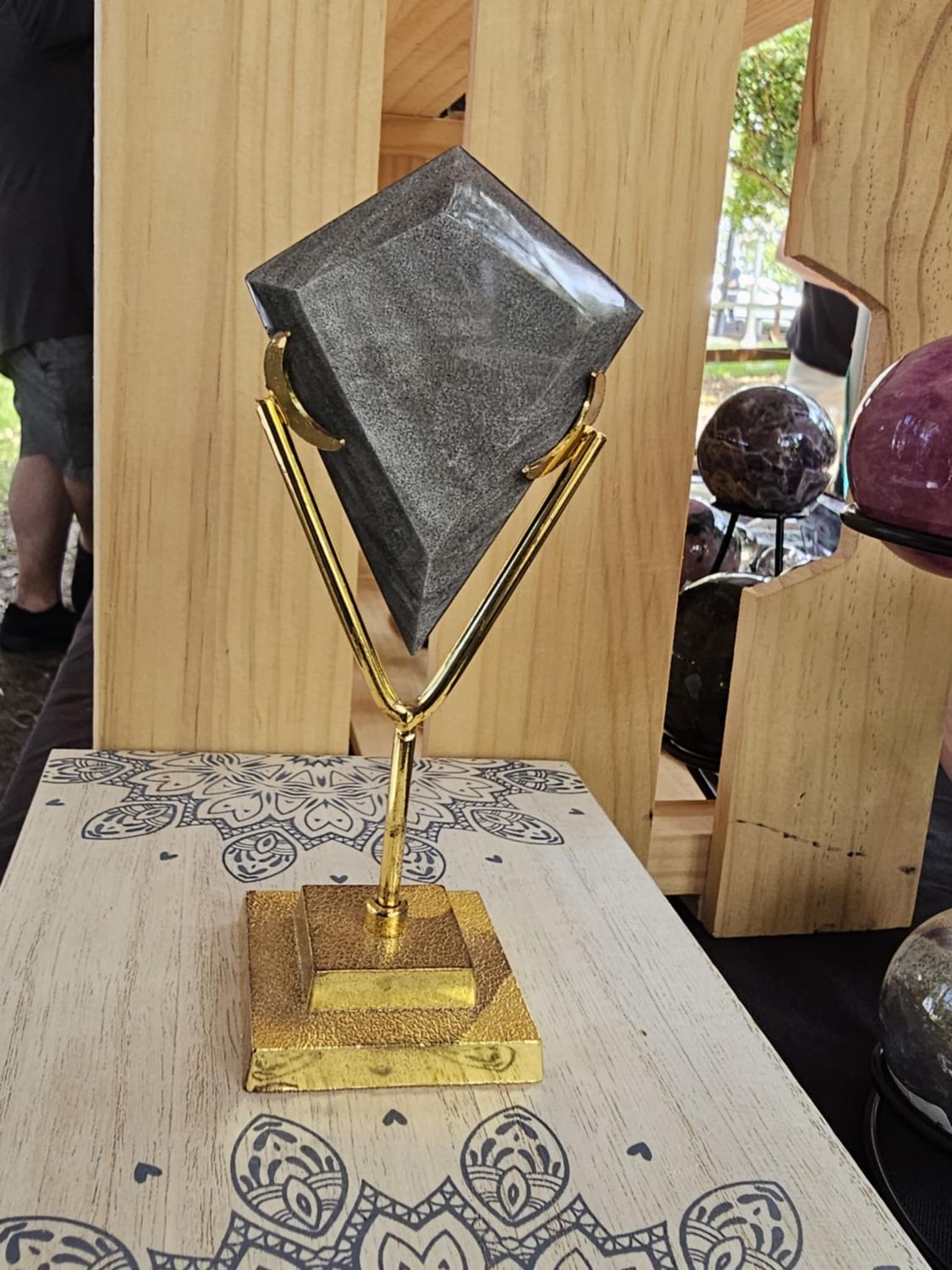Diamond on Stand - Silver Sheen Obsidian
