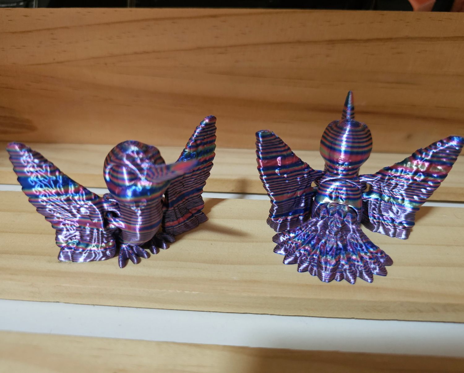 3D Printed Flexi Hummingbird - Large - Rainbow 1