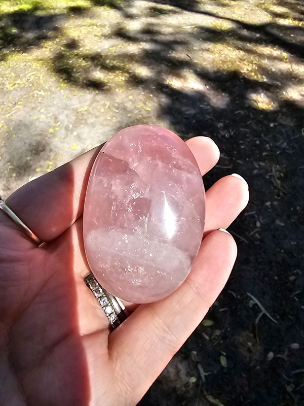 Rose quartz palm stone