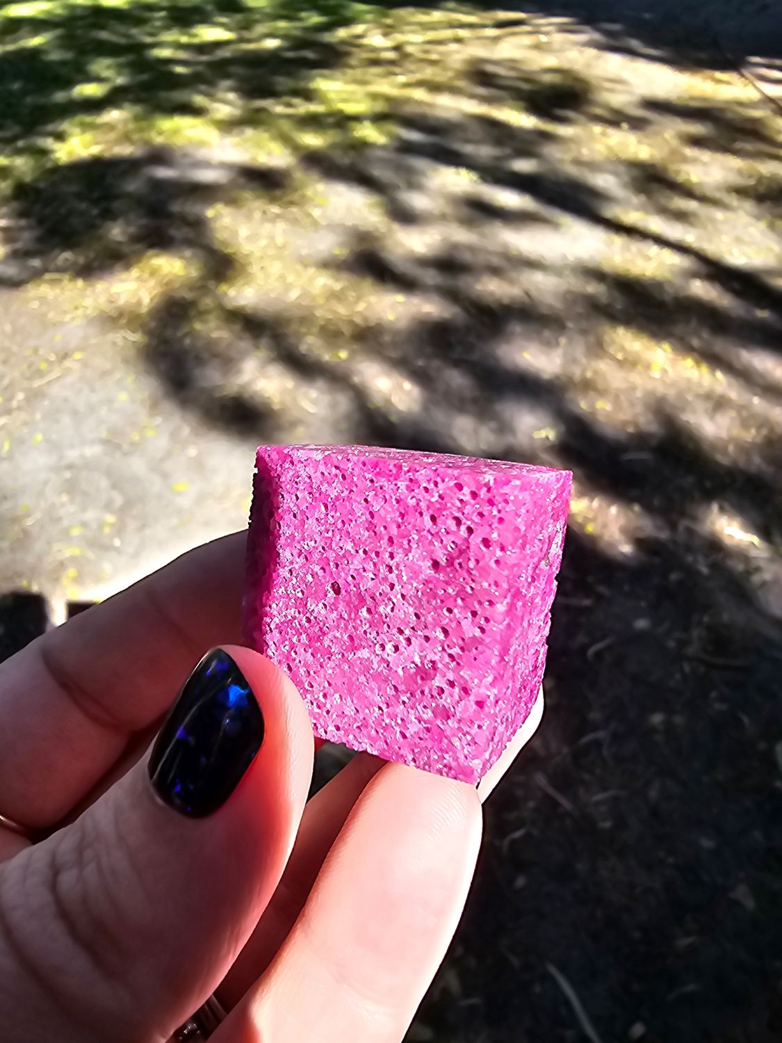Honeycomb ruby cube