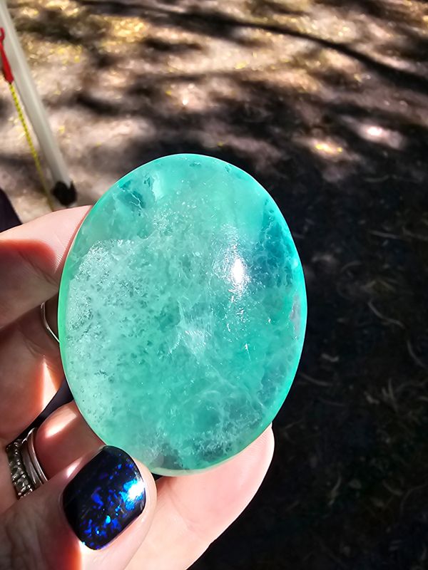 Fluorite palm stone