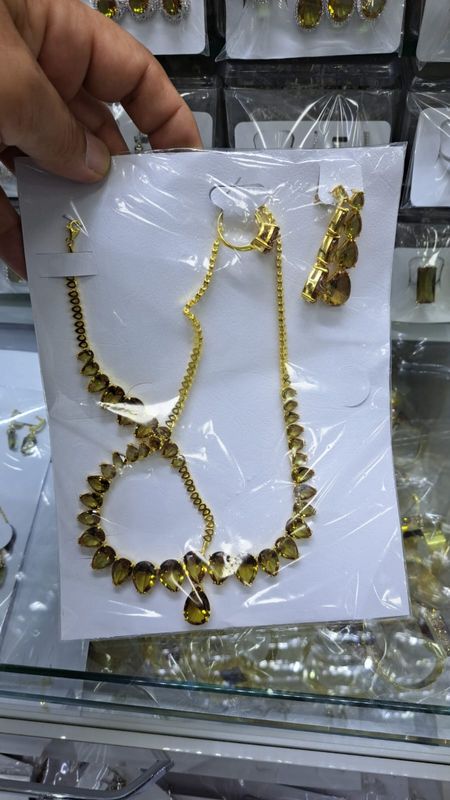 Neckless 001