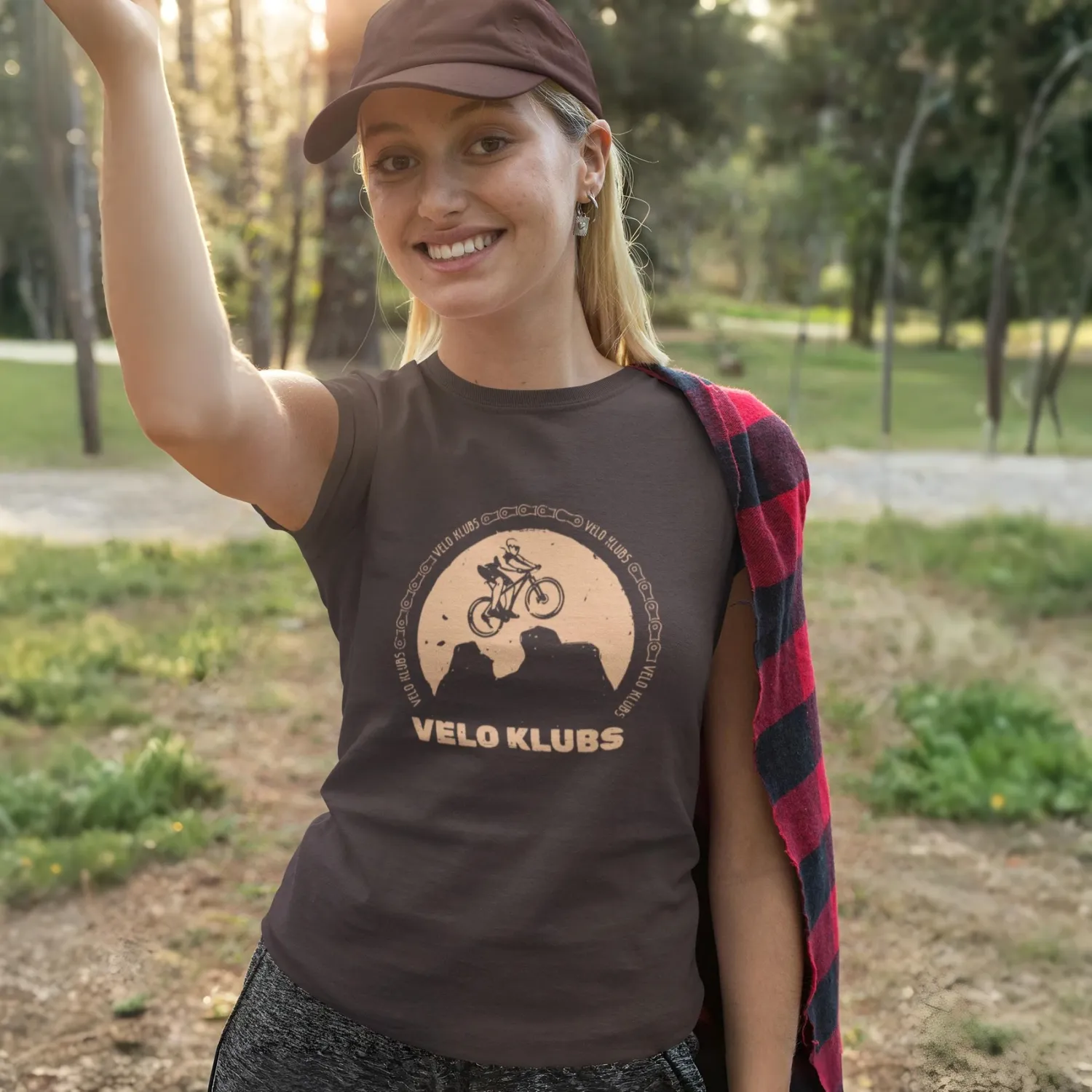 T-shirt &quot;Velo club&quot;., Color: Brown