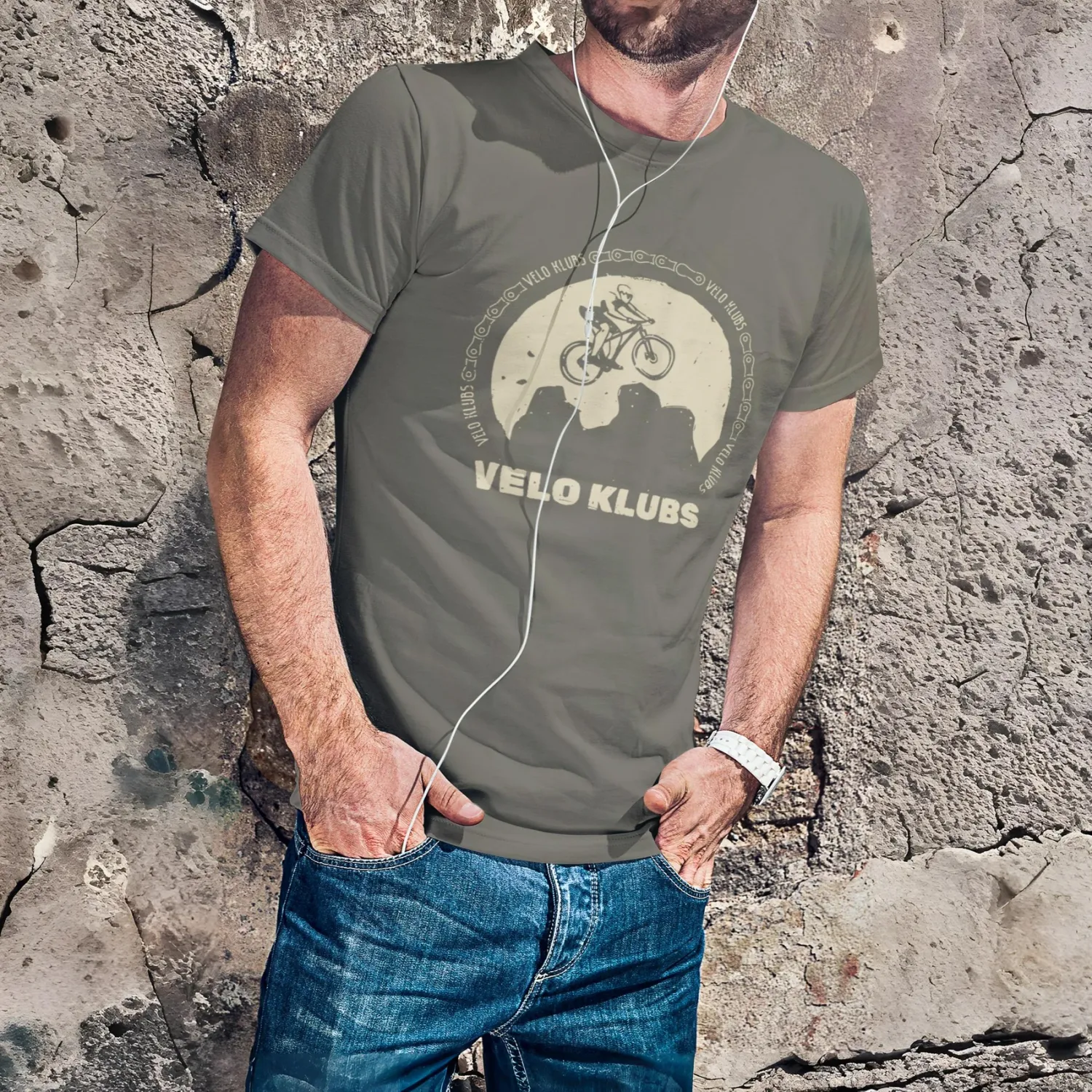 T-shirt &quot;Velo club&quot;.