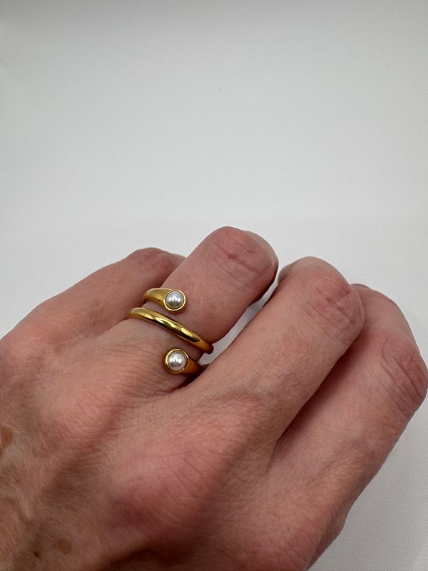 Ring Twist Pearl Ring Twist Pearl