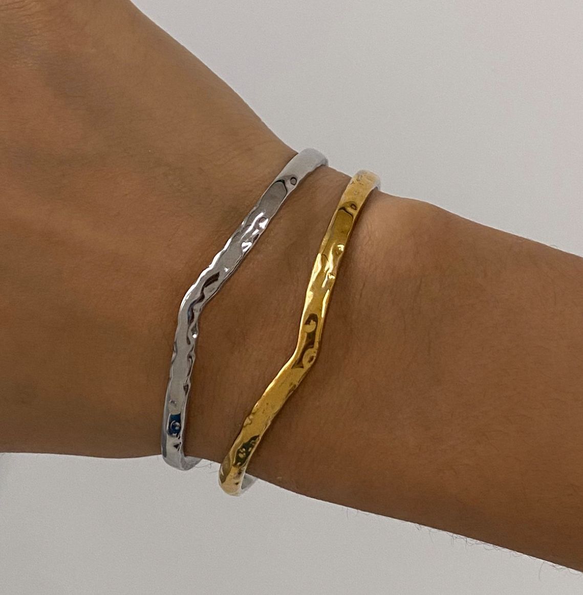 Armband | Assymetrische Bangle | Goud &amp; Zilver | Stainless steel